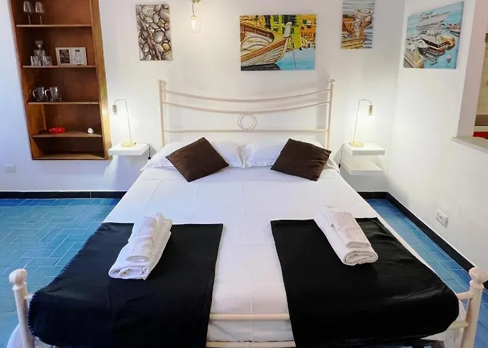 Апартаменты La Grotta Dei Cinque Sensi *